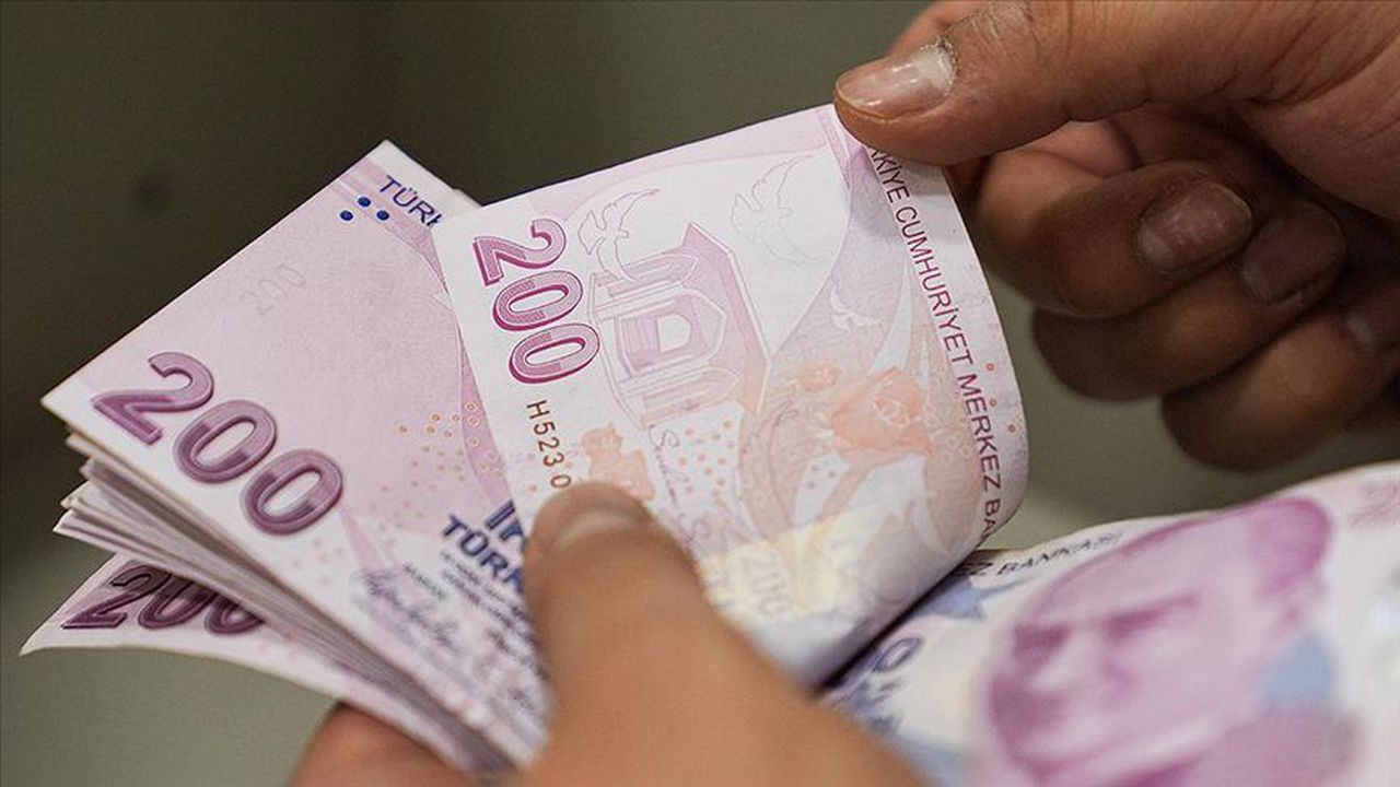 DİSK-AR Hesapladı: Asgari Ücret 4 Ayda Ne Kadar Eridi?