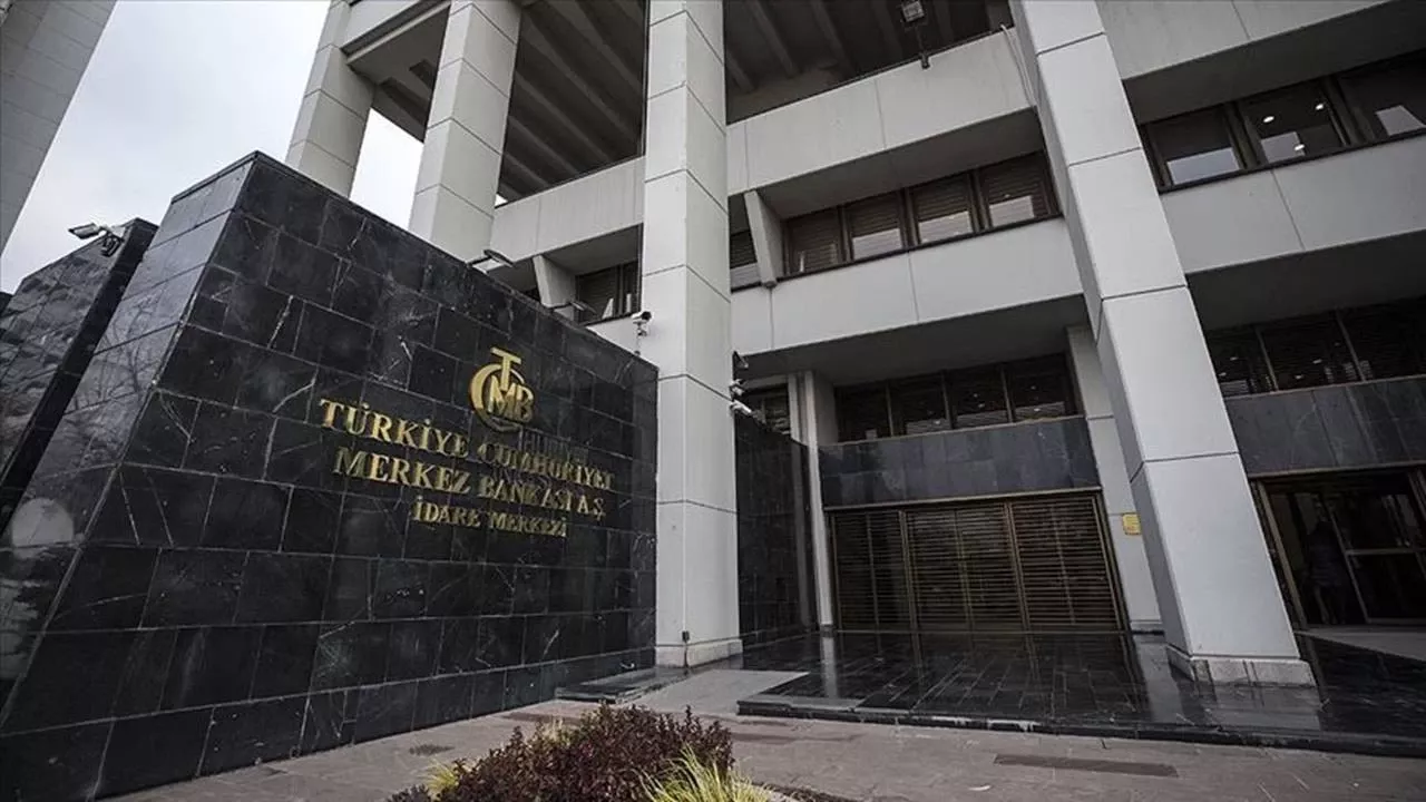 TCMB Kredi Musluklarını Sıkılaştırdı