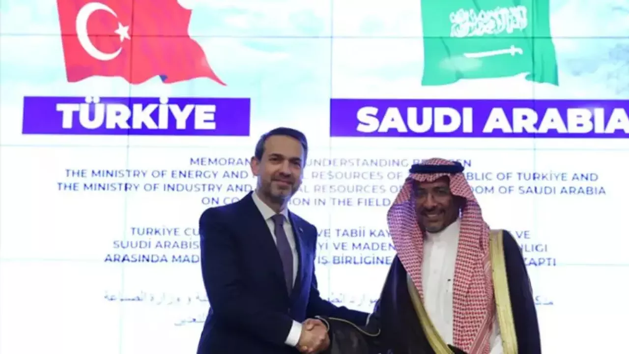 Türkiye ile Suudi Arabistan Arasında 2 Milyar Dolarlık GES Anlaşması