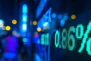 Piyasalarda Gün Ortası: Borsa, Dolar, Altın ve Petrolde Son Durum (18.06.2025)