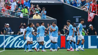 Manchester City'den 1 Milyar Sterlinlik Sponsorluk Anlaşması!