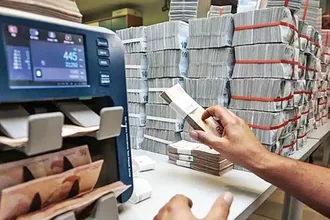 KKM'de Gerileme Sürüyor, Mevduatta Sınırlı Artış