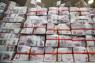 Bütçe Nisan Ayında da Açık Verdi