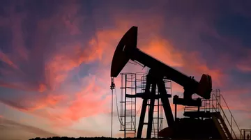 EIA Petrol Fiyatı Tahminini Yukarı Revize Etti