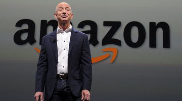 Jeff Bezos: "Fabrikaları ve Veri Merkezlerini Ay’a Taşımalıyız"