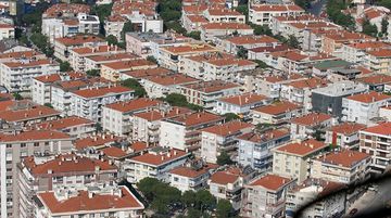 Konut Fiyatları Reel Olarak Geriledi, Kiralar Yükseldi