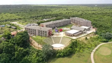 Acun Ilıcalı Dominik’te Otel Yaptırdı