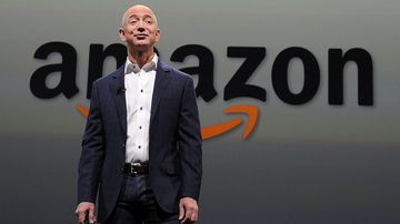 Jeff Bezos: "Fabrikaları ve Veri Merkezlerini Ay’a Taşımalıyız"