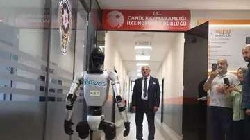Festman Canik: Türkiye’de Nüfusa Kaydedilen İlk Robot