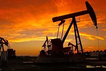 Petrol ve Gazda Savaş Kaynaklı Tırmanış Sürüyor