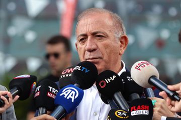 Gürsel Tekin CHP'den İhraç Edildi!