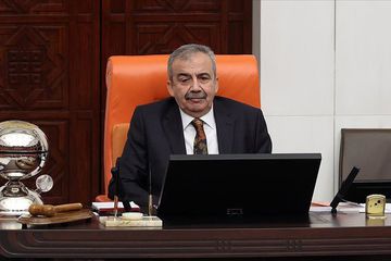 Hastaneden Açıklama: Sırrı Süreyya Önder'in Hayati Tehlikesi Artarak Sürüyor