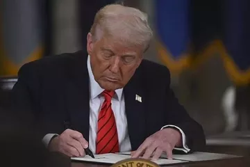 ABD, İran'la İş Yapan Ülkelere Ek Tarife Uygulayacak