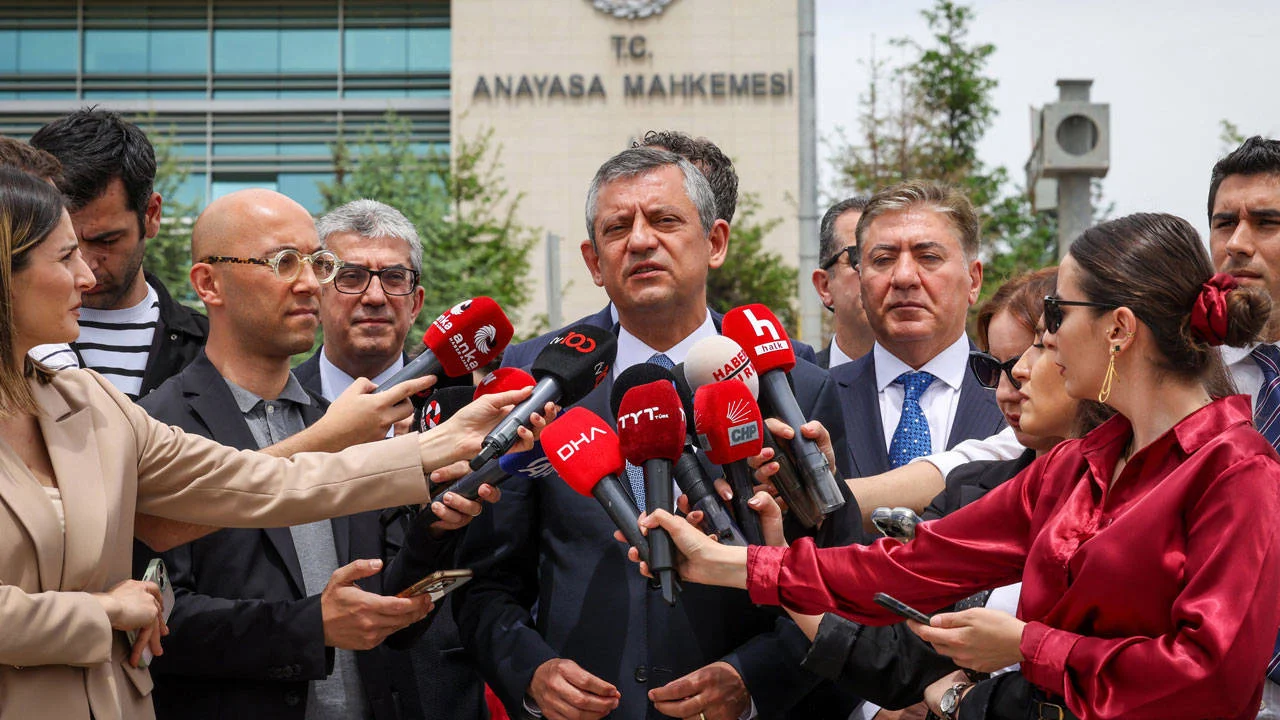 özgür özel mehmet şimşek açıklaması