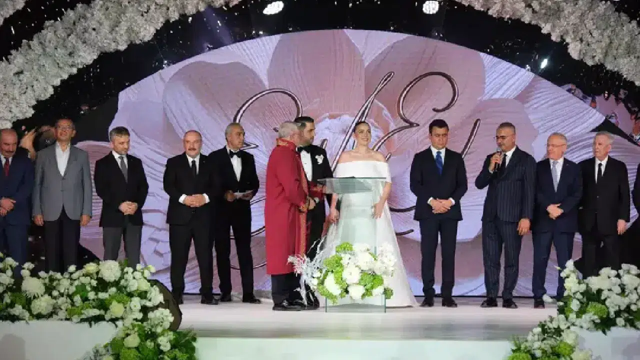 sinan enginin kızı elif engin ahmet emin ahlatcı ile evlendi