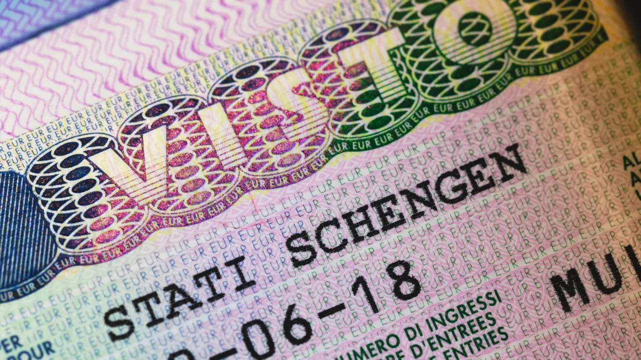 italya 500 bin kişiye çalışma vizesi veriyor