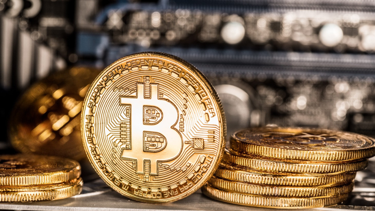 bitcoine talep