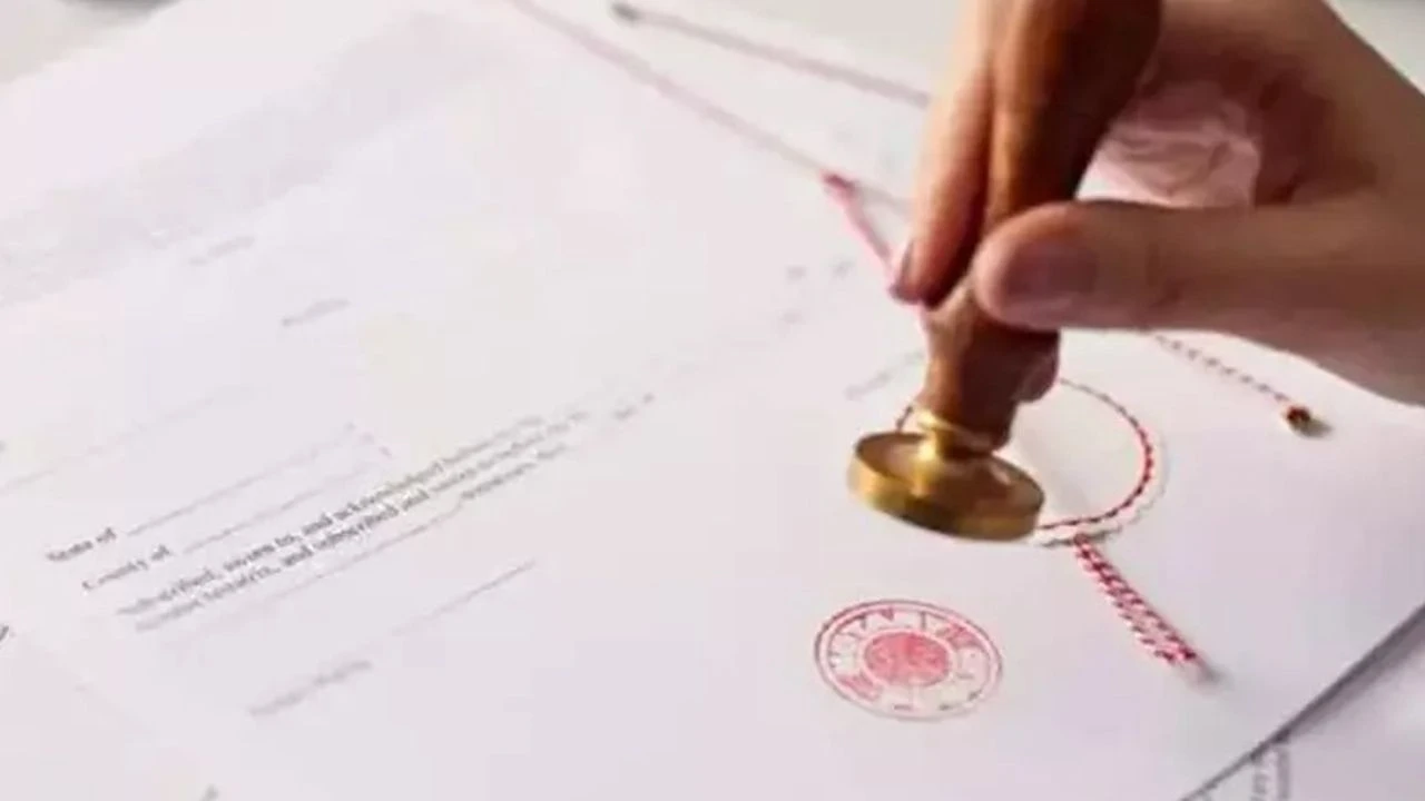 Noterlik aylık en yüksek gelire sahip meslek oldu