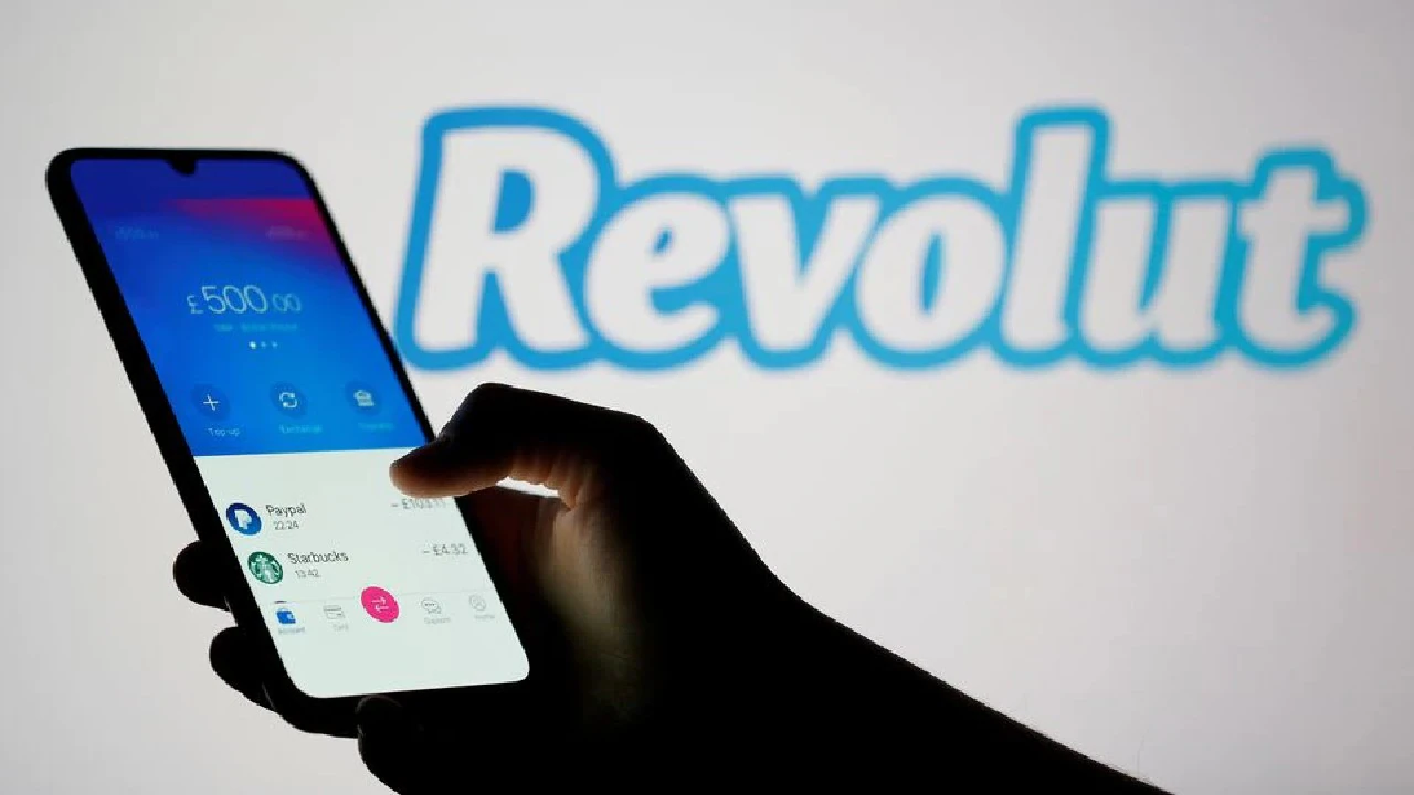 Revolut, Türkiye'de dijital bankacılık hizmetleri sunmaya hazırlanıyor.