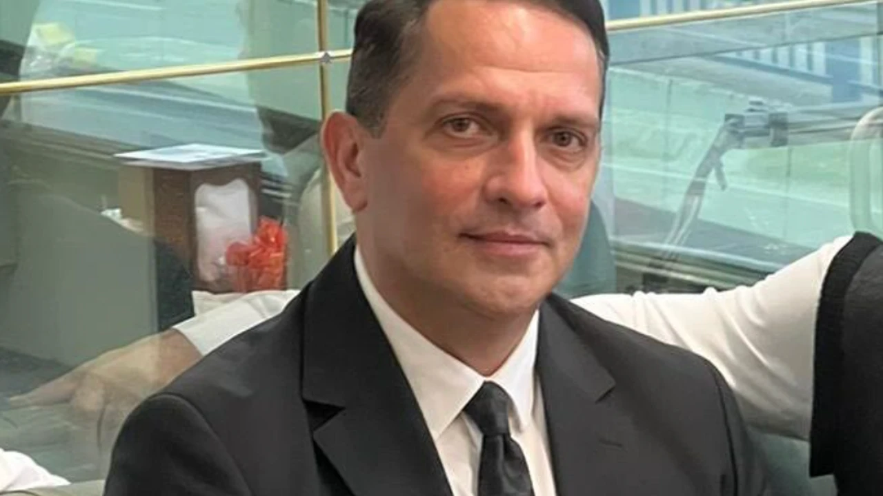 mücahit birinci özgür özel