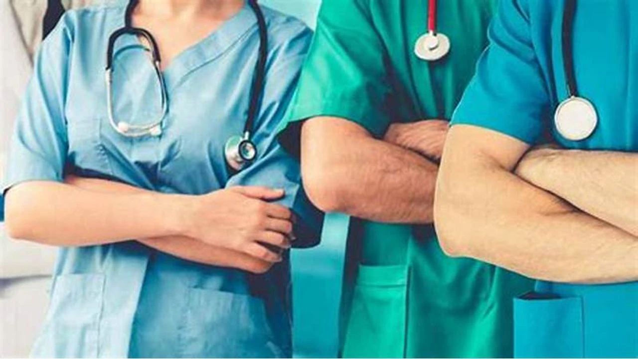 Sağlık Bakanlığı 2025 Personel ve İşçi Alımı: 15 Bin 247 Personel, 2 Bin 753 İşçi Alınacak! Başvuru ve Kadro Dağılımı