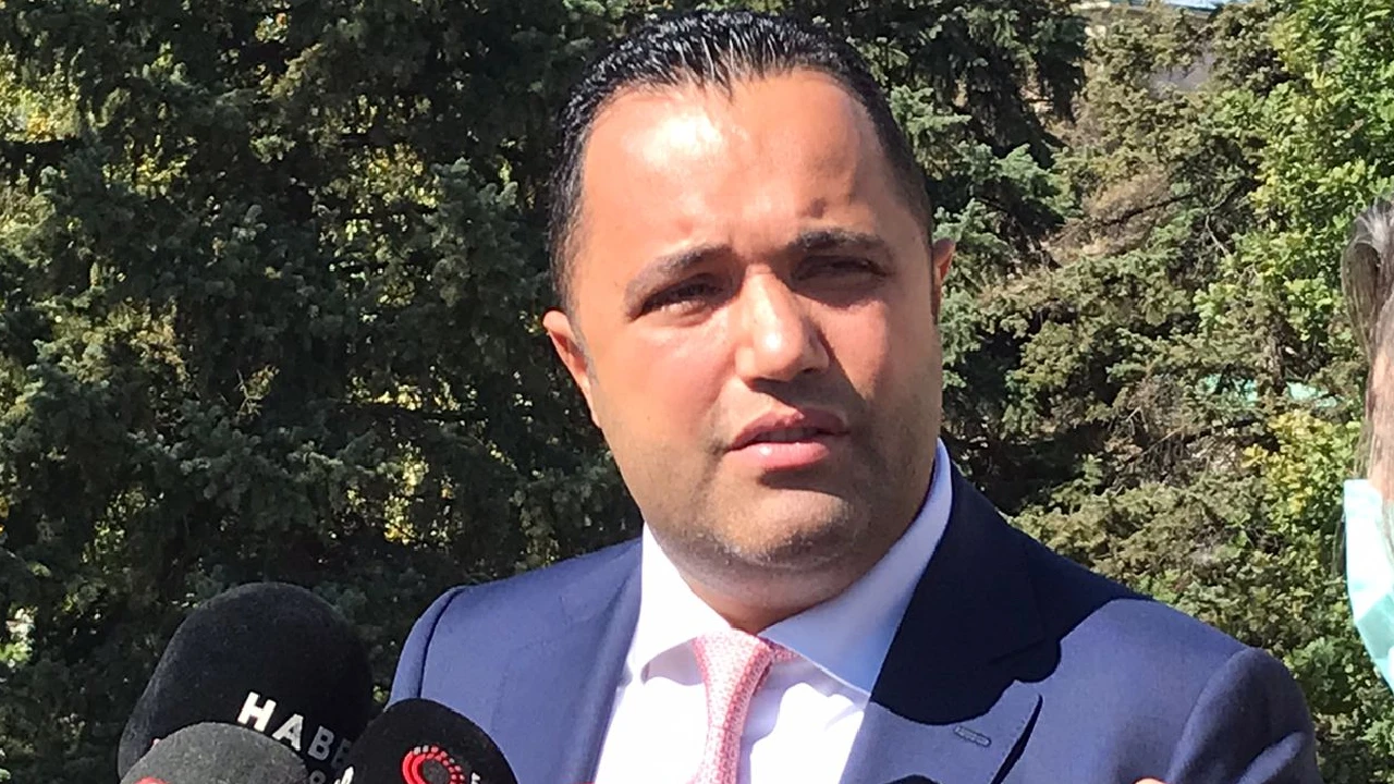 Rezan Epözdemir Kimdir, Kaç Yaşında? Neden Tutuklandı? 