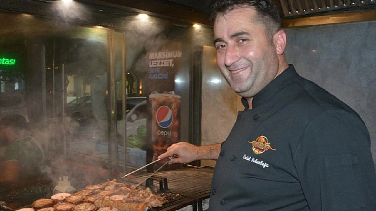 MasterChef’in Konuk Şefi Erdal Aslanboğa Kimdir, Nereli ve Kaç Yaşında? Kokoreç Ustası Erdal Aslanboğa’nın Biyografisi