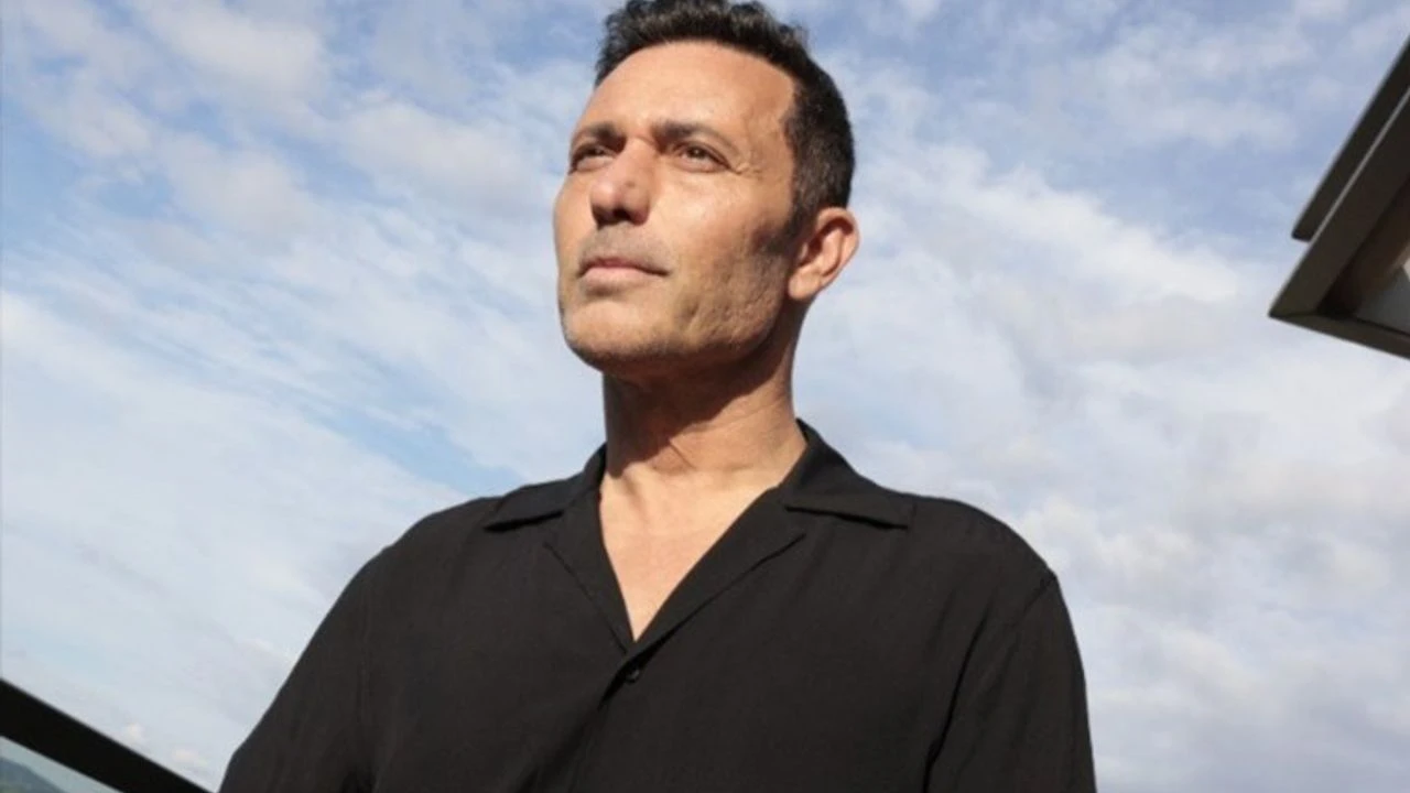 İngiltere’den Mustafa Sandal’a Ömürlük Vize! ‘Global Sanatçı Vizesi’ Alan İlk Türk Oldu