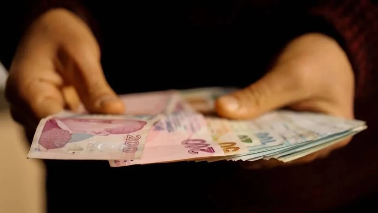 Asgari Ücret 2026 Zammı İçin 8 Senaryo: Yeni Asgari Ücret Ne Kadar Olacak?