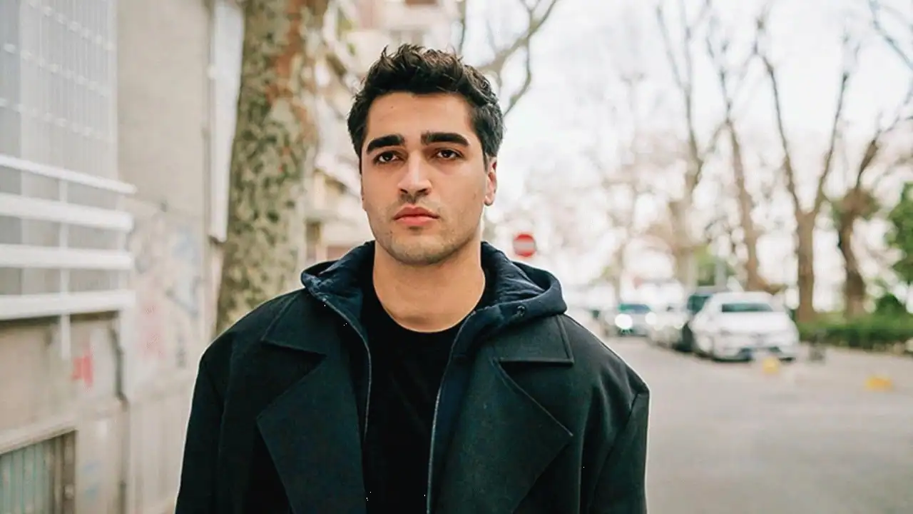 Dizilerde Başrol Oynayan Oyuncuların Aldığı Ücretler 2025: Hangi Oyuncu Ne Kadar Kazanıyor, En Çok Kazanan Oyuncu Kim?