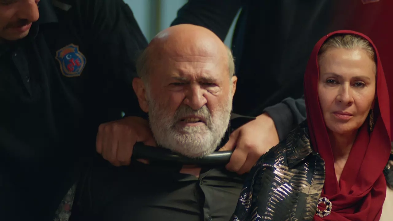 Uzak Şehir Son Bölüm İzle! Uzak Şehir 35. Bölüm Full HD Tek Parça İzleme Linki