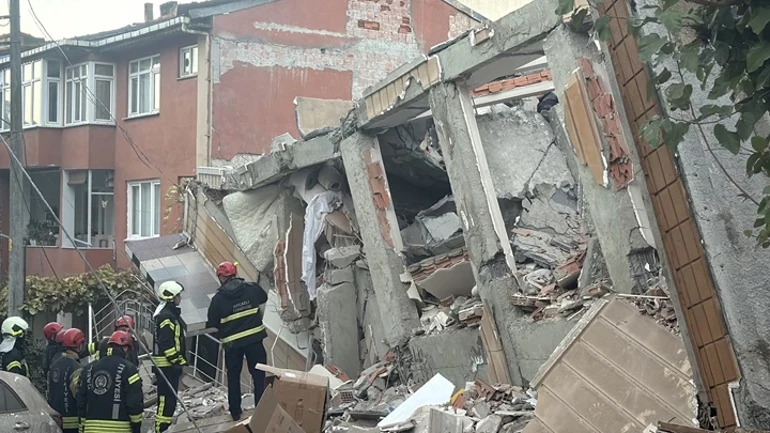 Gebze’de 6 Katlı Bina Çöktü! Enkaz Altında Kalanlar Var, Arama Kurtarma Çalışması Başlatıldı