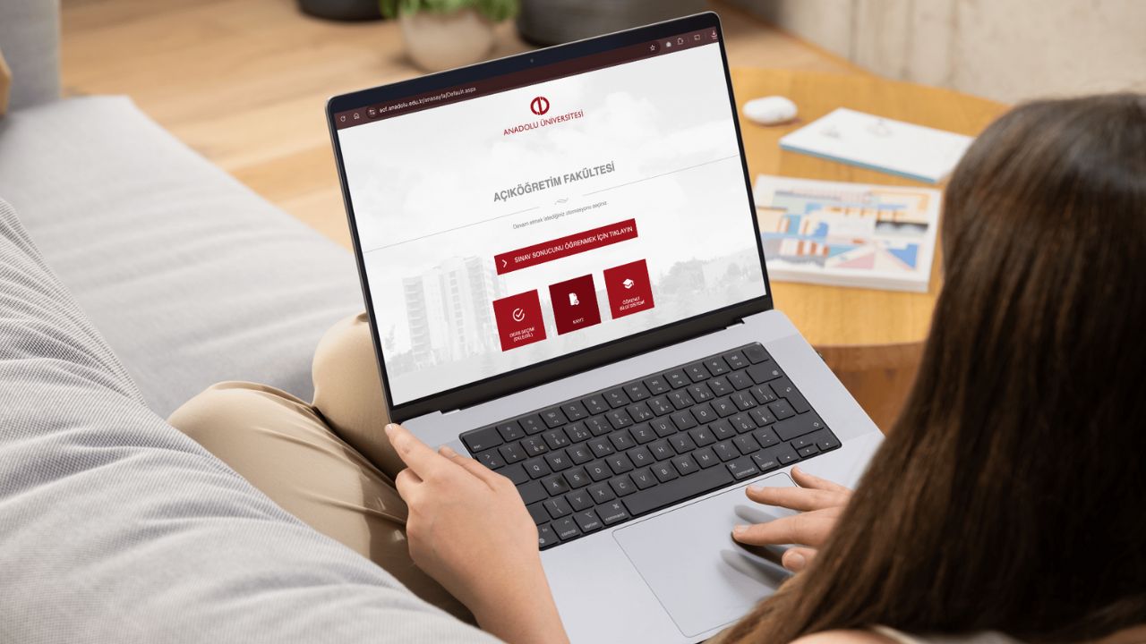 AÖF Sınav Tarihleri 2025-2026: Anadolu Üniversitesi Güz ve Bahar Dönemi Akademik Takvimi Açıklandı