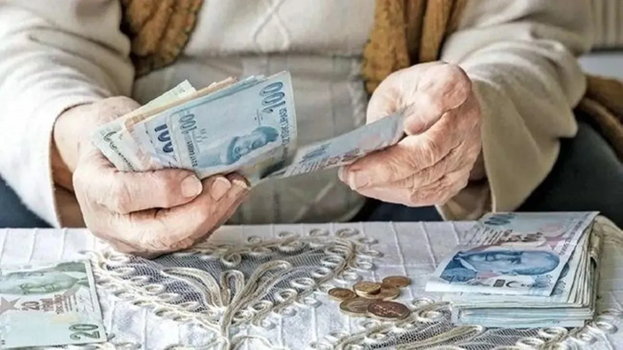 Maaşlardan Yüzde 3 Kesinti Olacak mı? Tamamlayıcı Emeklilik Sistemi 2026’da Başlıyor
