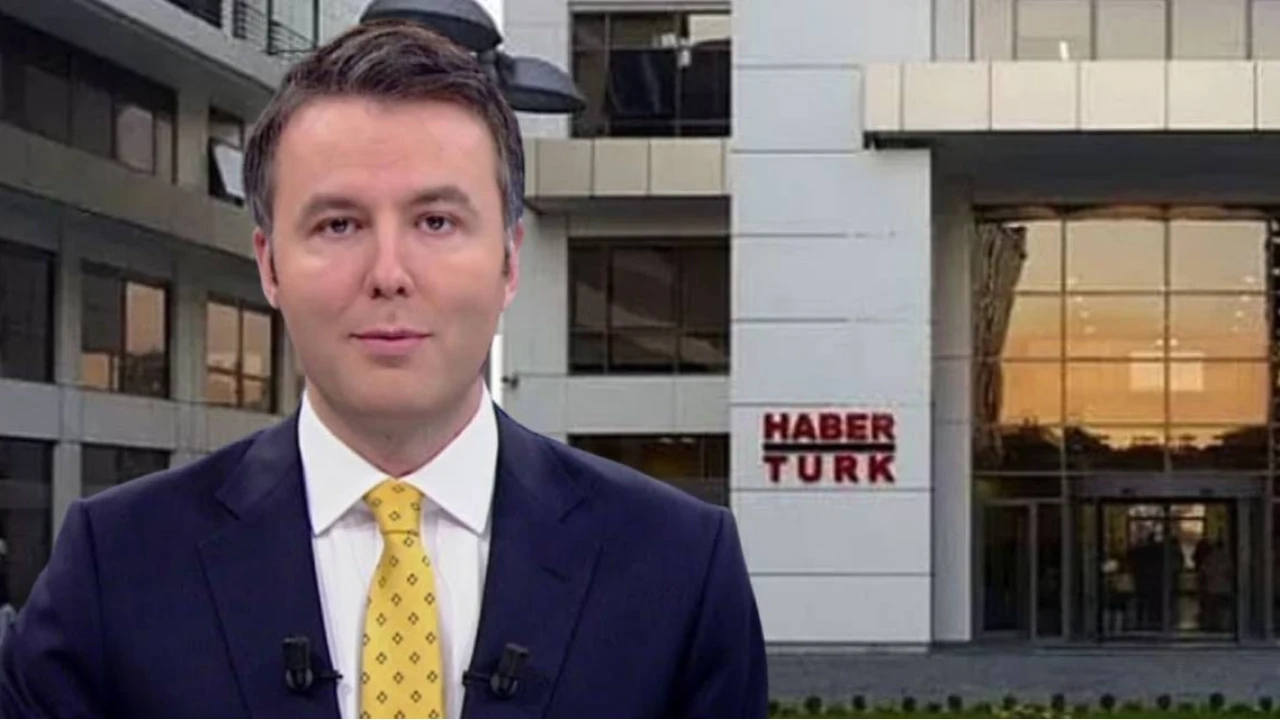 Mehmet Akif Ersoy Habertürk binası önünde