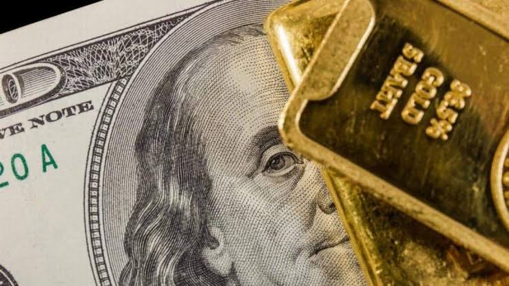ABD dolarının küresel piyasalarda güçlenmesi, diğer koşullar aynı kaldığında ons altın üzerinde baskı oluşturabilir.