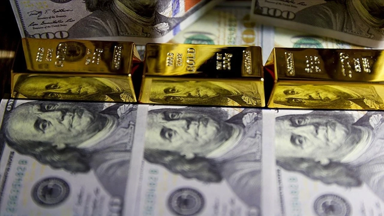 Gram altın fiyatında ons altının yanı sıra dolar/TL kurundaki hareket de belirleyici oluyor.
