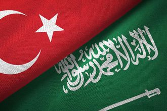 Türkiye ile Suudi Arabistan'dan Ticareti Kolaylaştıracak Ortak Adım