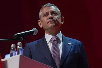 CHP’de “Mutlak Butlan” Krizi: Özgür Özel’in Önündeki 4 Kritik Seçenek