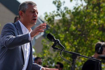 Reuters: Türkiye’de Mahkeme, CHP Lideri Özgür Özel’i Görevden Alabilir