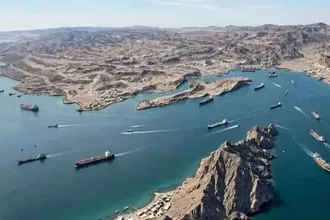 İran Devrim Muhafızları’ndan Sert Mesaj: Hürmüz Boğazı Düşmanlara Açılmayacak