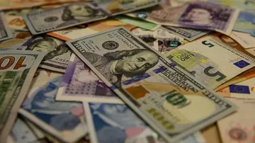 Dolar ve Euro Haftaya Nasıl Başladı?
