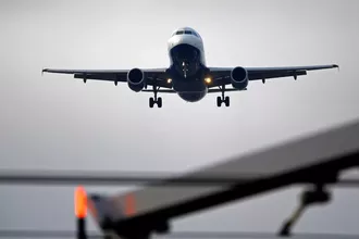 Avrupa’da Jet Yakıtı Krizi Büyüyor: Hava Yolu Şirketleri Önlem Talep Etti