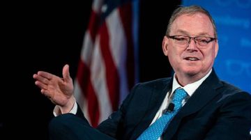 Hassett’ten Fed Mesajı: Faizi Sabit Tutar ya da İndirirdim