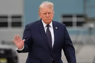 Trump: İran'ın Elindeki Uranyum ya Teslim Edilmeli ya İmha Edilmeli