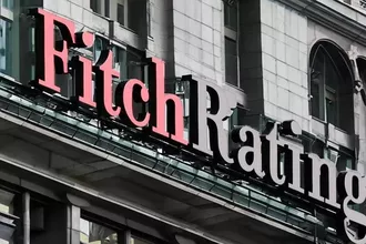 Fitch Dört Büyük Türk Bankasının Görünümünü Revize Etti