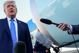 Trump: İran'a 2-3 Hafta İçinde Çok Sert Darbe İndireceğiz