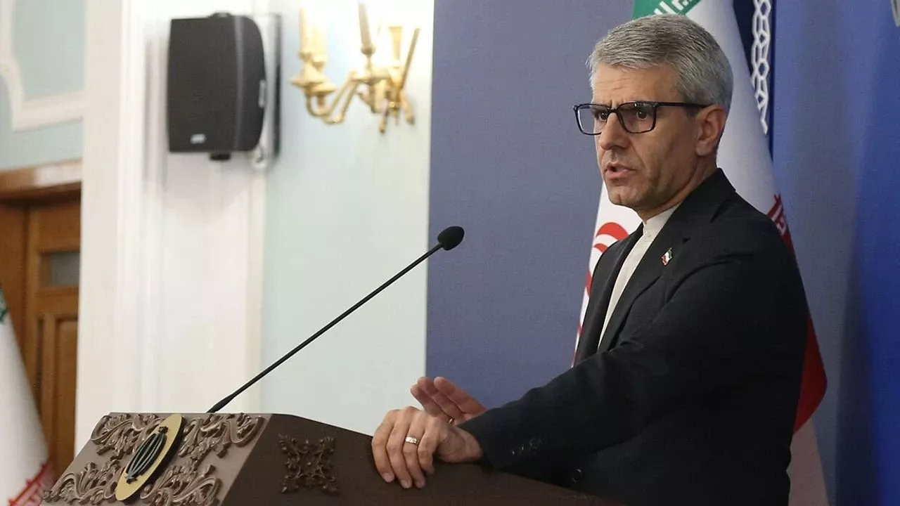 İran'dan Mutabakat Açıklaması: Yarın İmza Atılmayacak