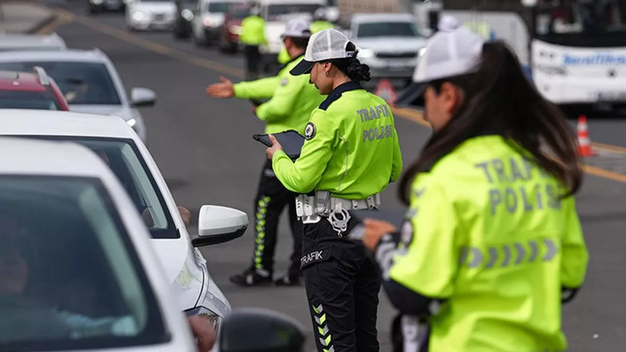 Bayramda Yola Çıkacaklar Dikkat: Sabit Radar Noktaları Belli Oldu