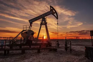 ING Petrol Fiyatı Tahminini Yükseltti